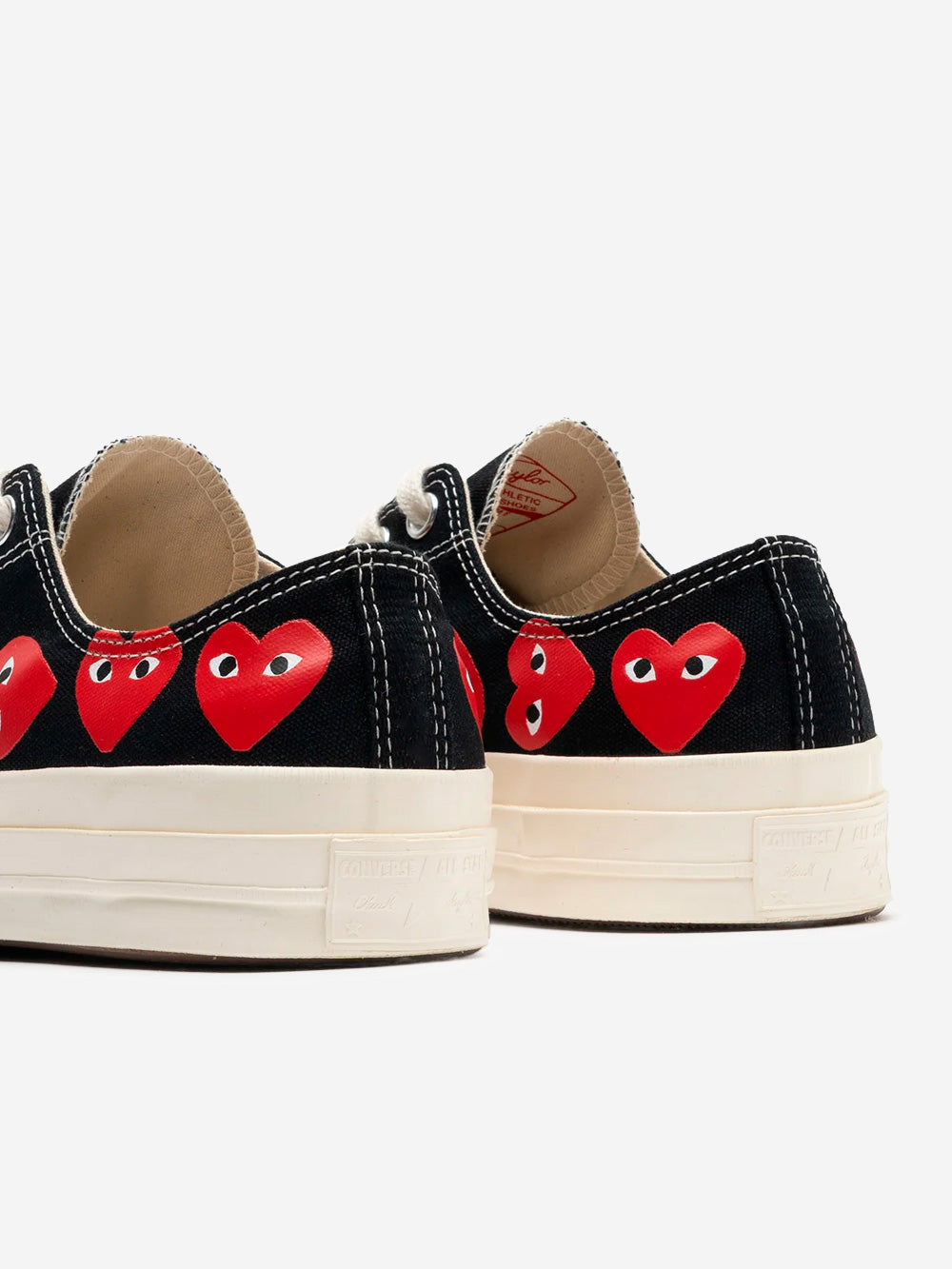 COMME DES GARCONS PLAY Chuck 70 OX Multi Heart nere x CDG Nero Urbanstaroma