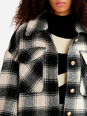 Übergroße karierte Jacke mit goldenen Knöpfen