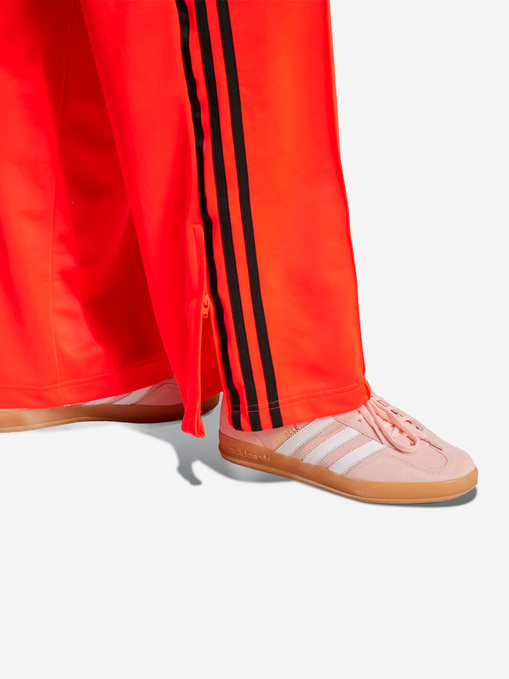 ADIDAS ORIGINALS Pantaloni sportivi oversize 'Firebird' rossi Rosso Urbanstaroma