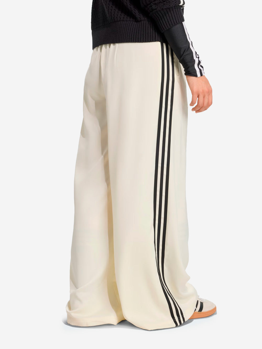 ADIDAS ORIGINALS Pantaloni sportivi satinati crema a gamba larga Off white Urbanstaroma