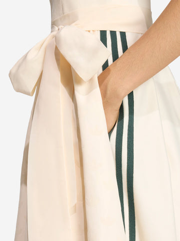 ADIDAS ORIGINALS Abito dirndl bianco Oktoberfest con dettagli arricciati Bianco