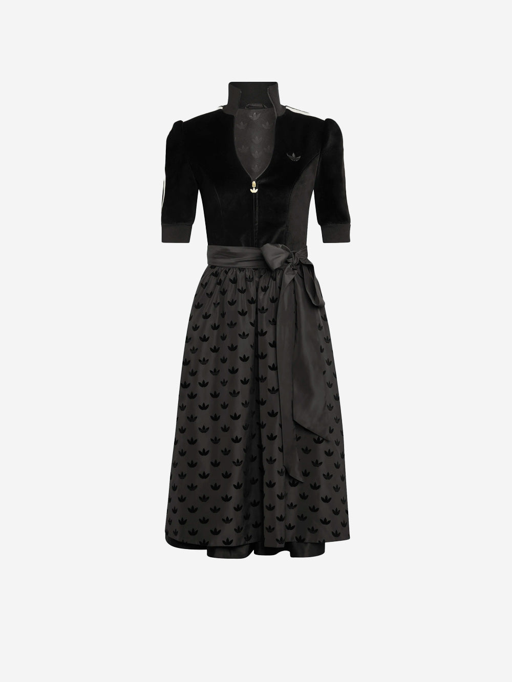 ADIDAS ORIGINALS Abito dirndl nero Oktoberfest con dettagli arricciati Nero Urbanstaroma