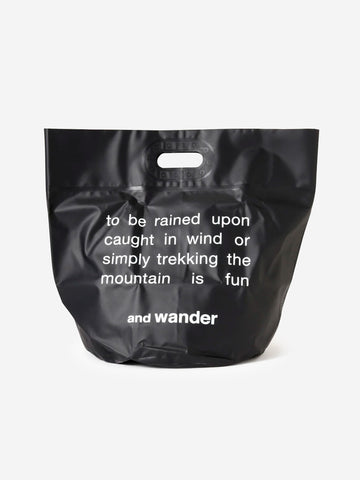 AND WANDER Storage Bucket Bag nera waterproof (35 l) Nero