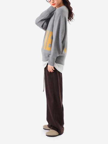 Maglione grigio misto lana e seta con logo grande