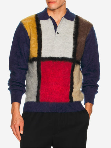 Blaues Poloshirt aus Zottelstrick mit Mohair