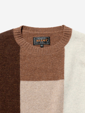 Intarsia trui met ronde hals en bruin patroon