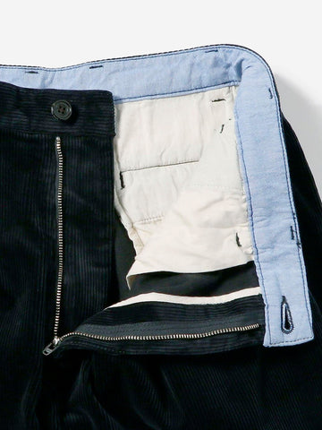 Pantalón de pana con 2 pliegues