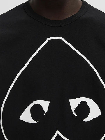 COMME DES GARCONS PLAY T-shirt nera con cuore capovolto e grafica Nero