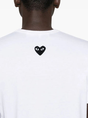 COMME DES GARCONS PLAY T-shirt bianca con cuore nero reverse Bianco