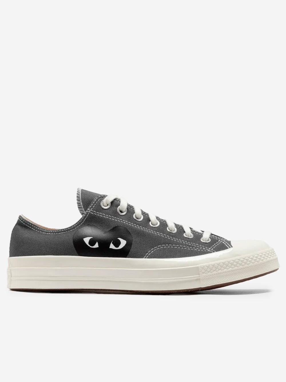 COMME DES GARCONS PLAY Chuck 70 OX grigie con cuore grande nero x CDG Grigia nera Urbanstaroma