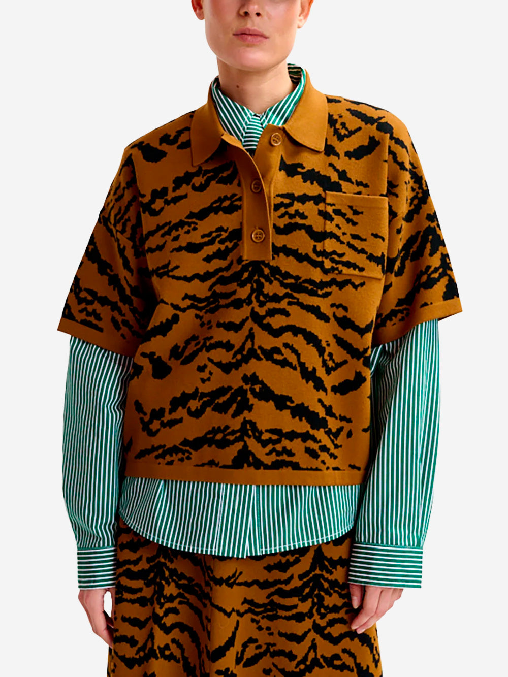 ESSENTIEL ANTWERP Polo in maglia con stampa tigrata Marrone Urbanstaroma