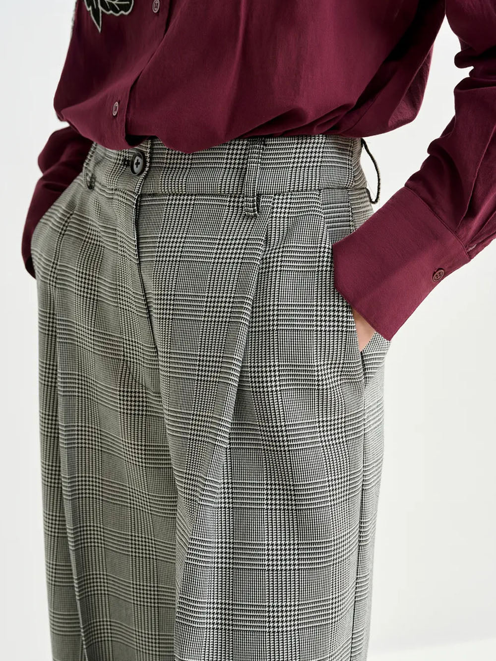 ESSENTIEL ANTWERP Pantaloni sartoriali a Gamba Larga a Quadri Grigi e Neri Bianco nero Urbanstaroma