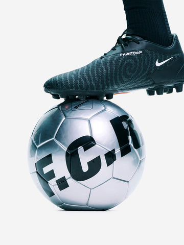 'Sfida' voetbal met logo