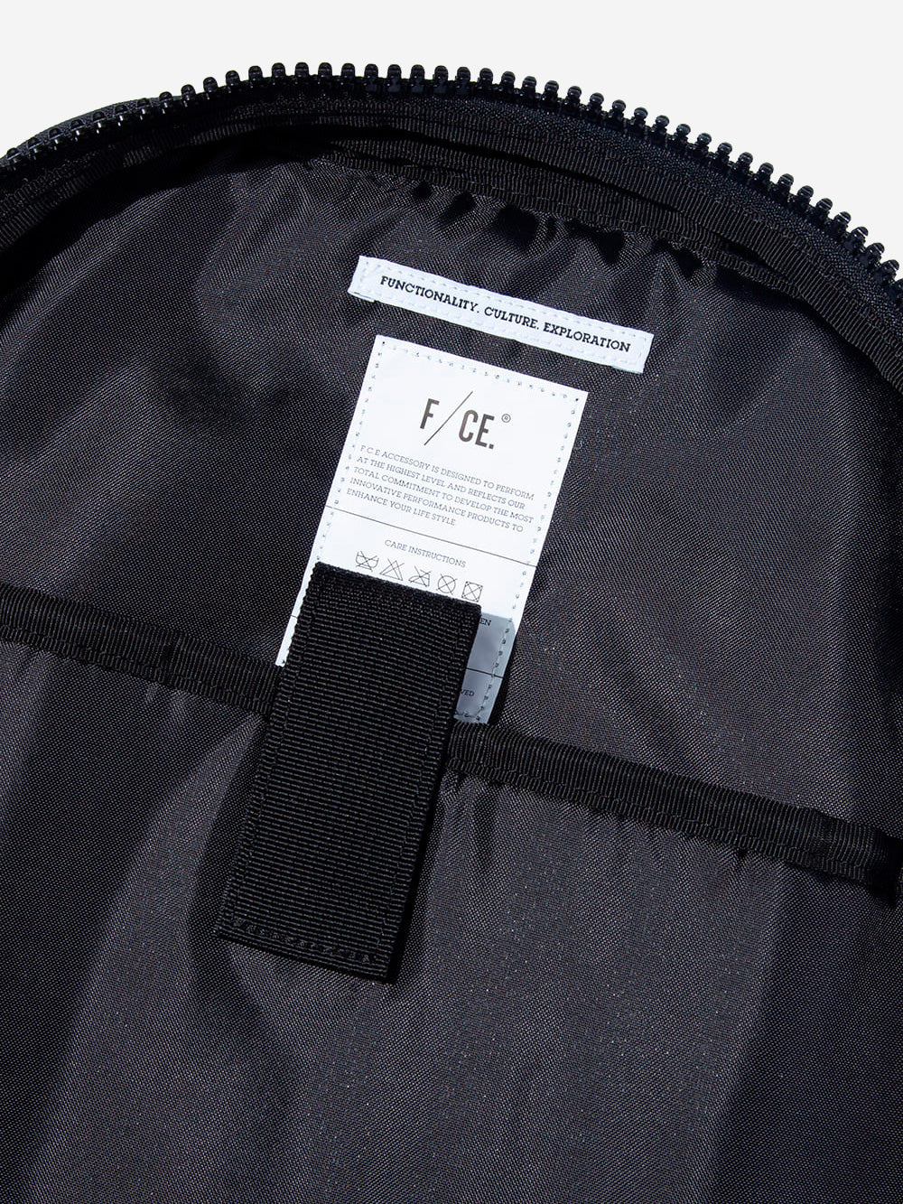 F/CE Zaino 950 travel (33 l) Nero Urbanstaroma