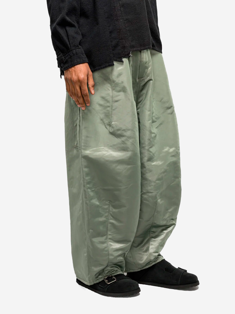 NEEDLES Pantaloni 'HD Painter' baggy satinati Verde Urbanstaroma
