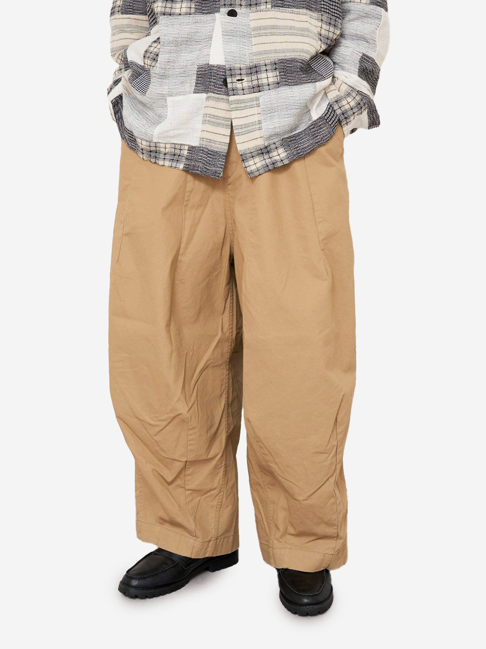 NEEDLES Beige Urbanstaroma