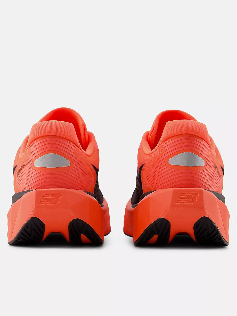 NEW BALANCE FuelCell Rebel V5 'Urgent Red' Rosso Urbanstaroma