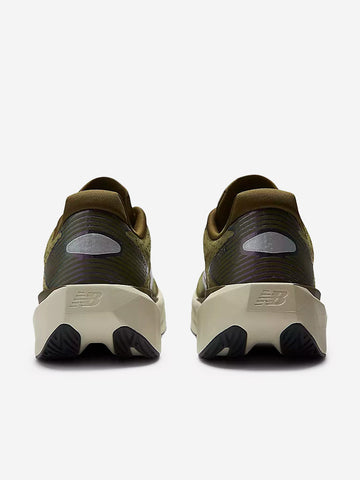 NEW BALANCE FuelCell Rebel v5 verdi Verde scuro