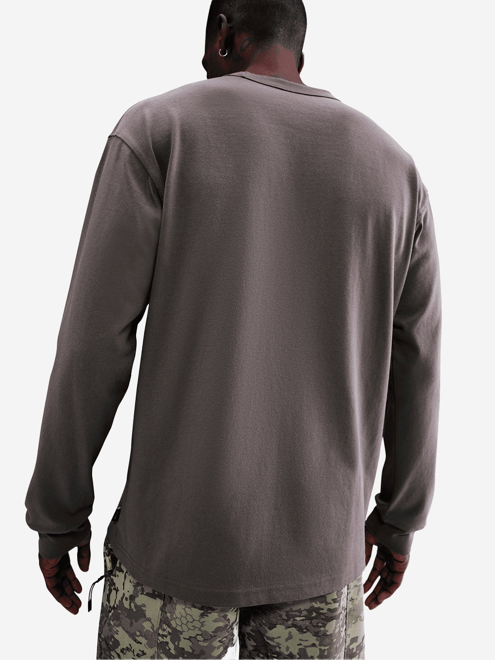 NIKE T-shirt marrone a maniche lunghe con Swoosh Marrone Urbanstaroma