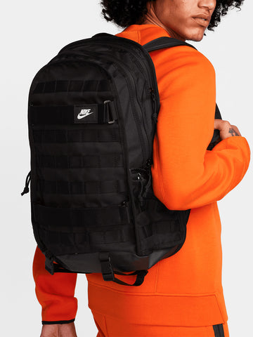 NIKE Zaino Sportswear RPM (26L) Nero