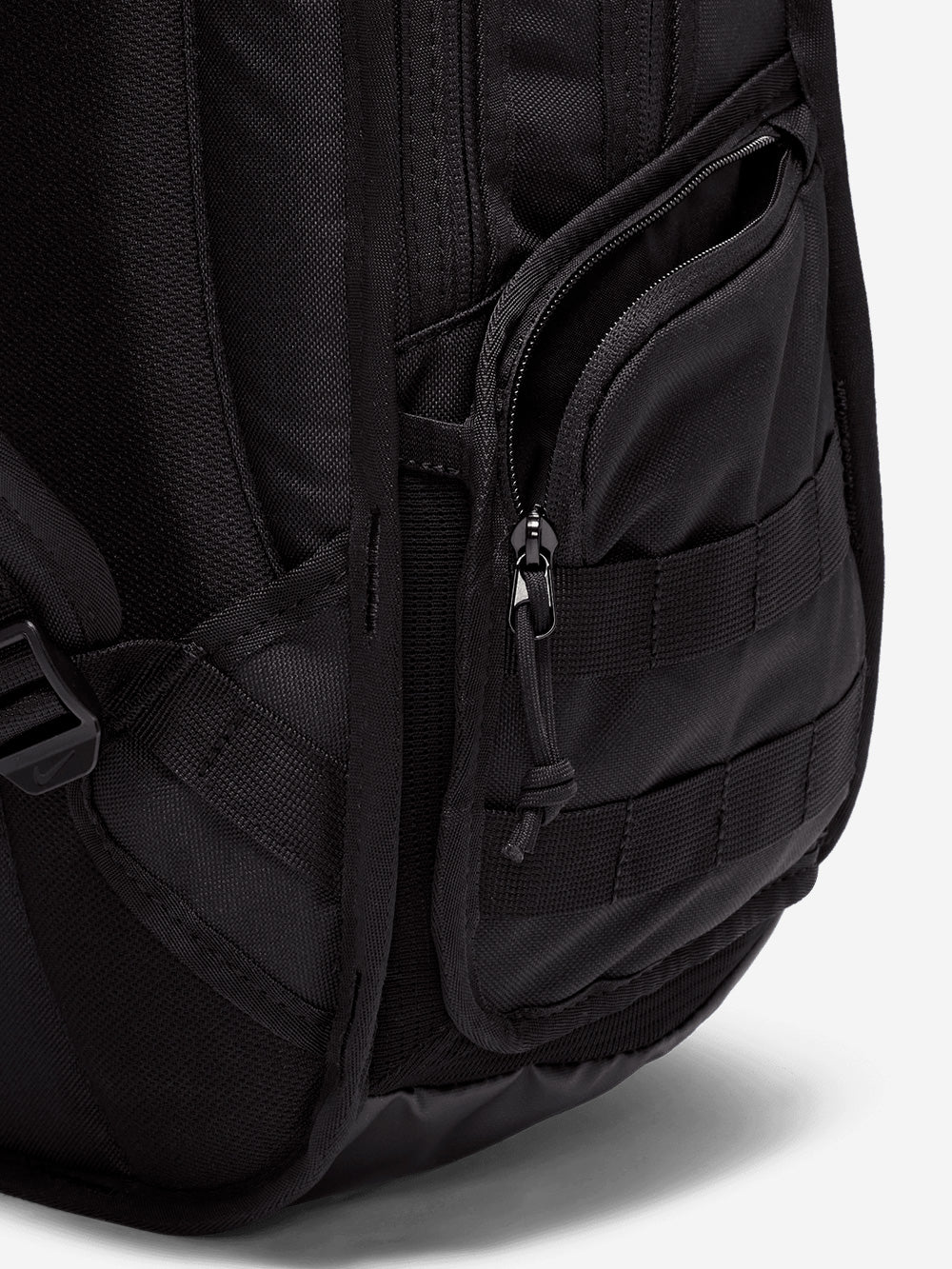 NIKE Zaino Sportswear RPM (26L) Nero Urbanstaroma