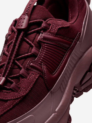 NIKE W Zoom Vomero Roam Winterized burgundy Burgundy