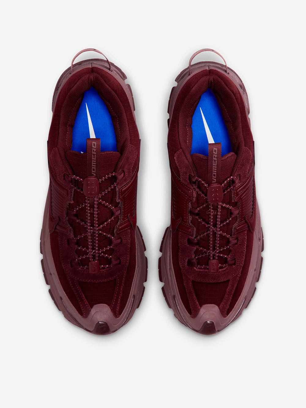 NIKE W Zoom Vomero Roam Winterized burgundy Burgundy Urbanstaroma