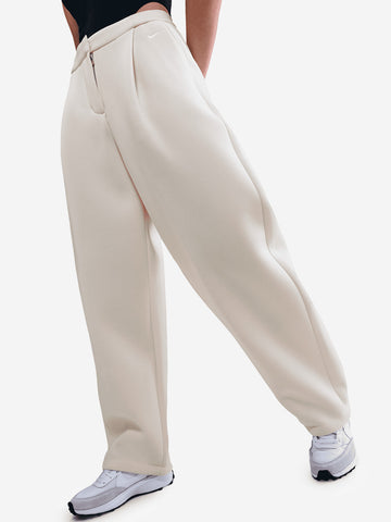 NIKE Pantaloni ampi bianchi misto modal Panna