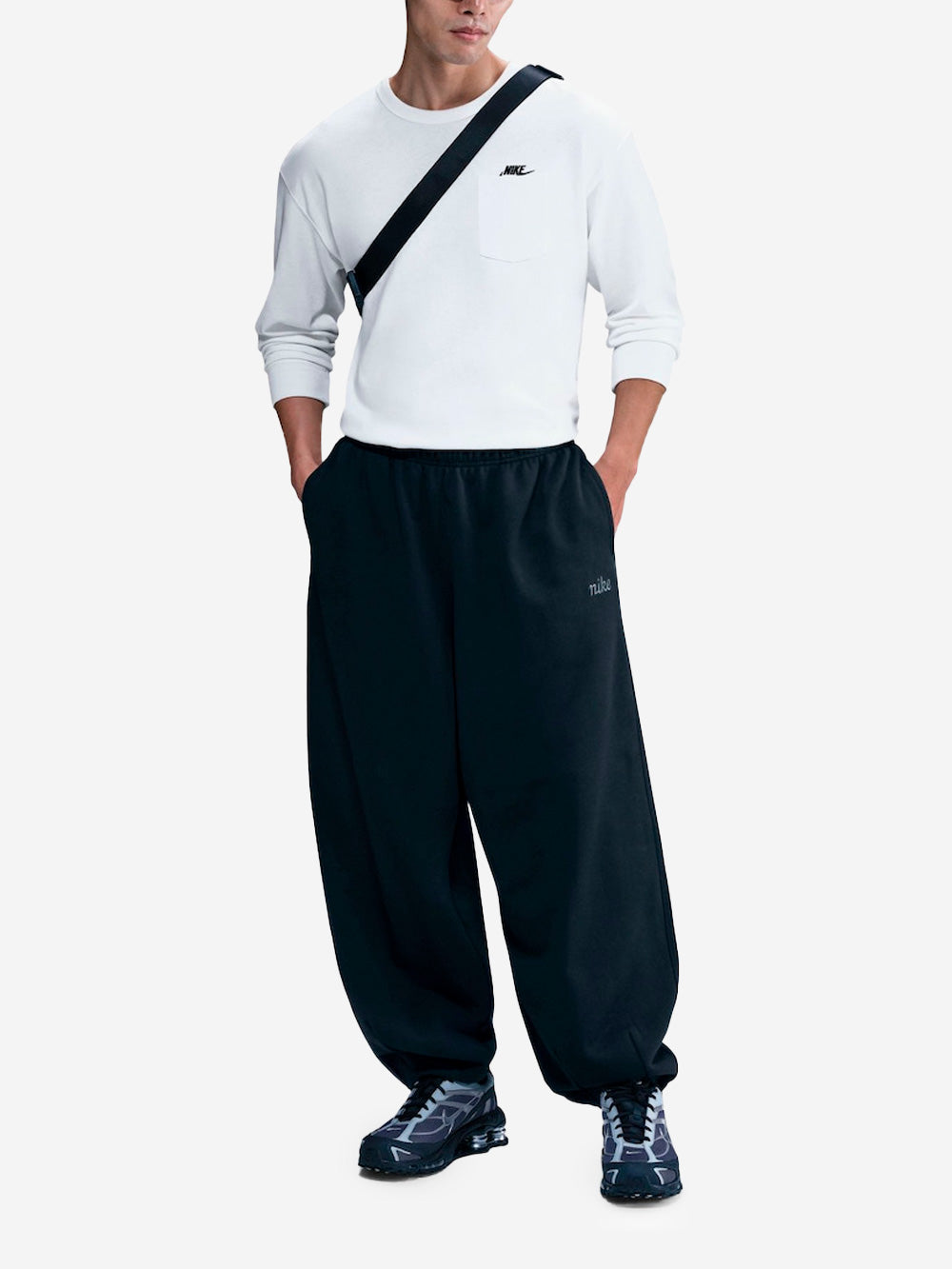 NIKE Pantaloni jogger oversize con bordo elastico Nero Urbanstaroma