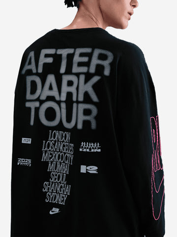 NIKE Maglia oversize a manica lunga con grafica 'Dark Tour' Nero