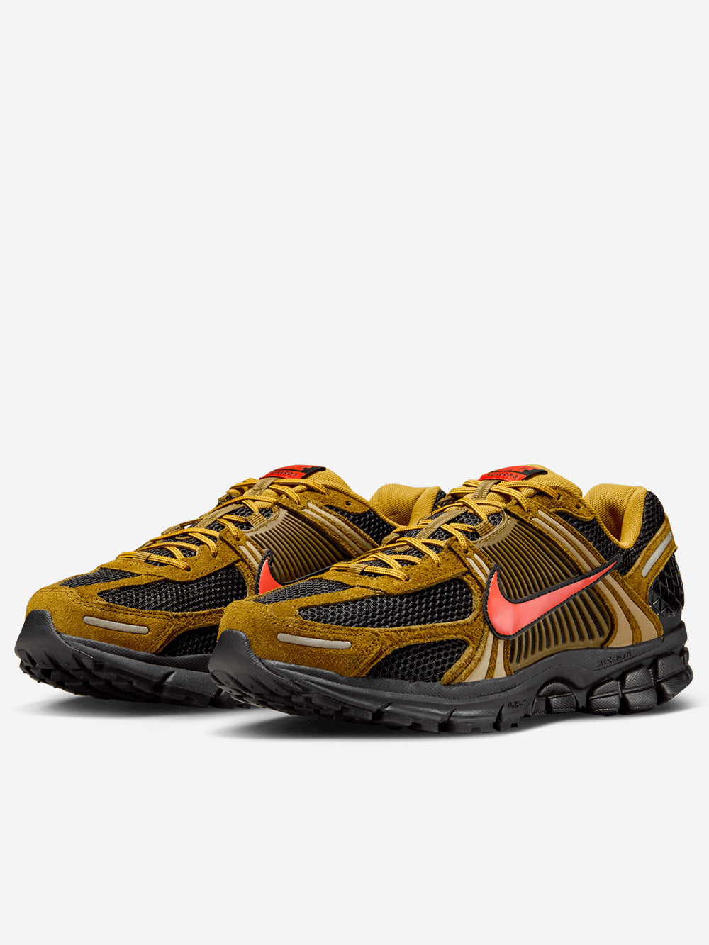 NIKE Zoom Vomero 5 Premium '0live Flak Picante Red' Oliva Urbanstaroma