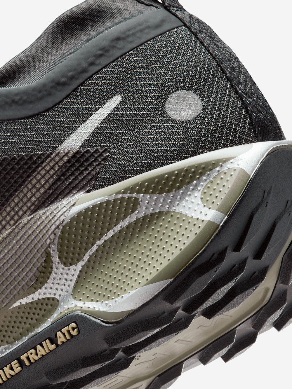 NIKE ReactX Pegasus Trail 5 GTX 'Anthracite Light Army' grigio Urbanstaroma