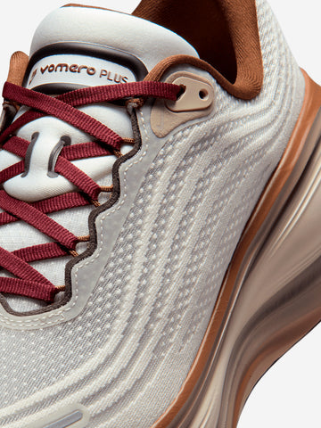 NIKE Vomero Plus 'Sail Caldera Brown' Marrone beige