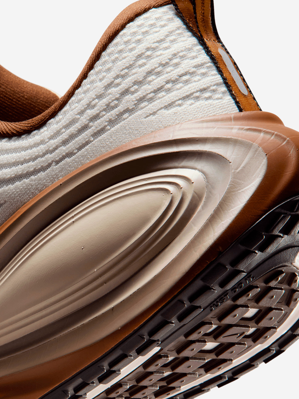 NIKE Vomero Plus 'Sail Caldera Brown' Marrone beige Urbanstaroma