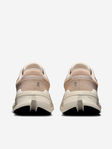 ON On Cloudrunner 2 beige Beige