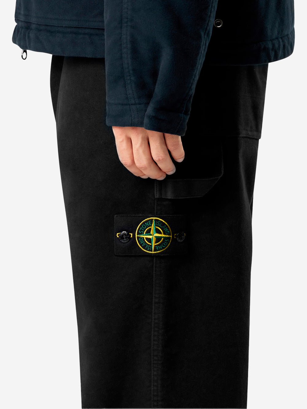 STONE ISLAND Pantaloni neri loose con tasche multiple Nero Urbanstaroma