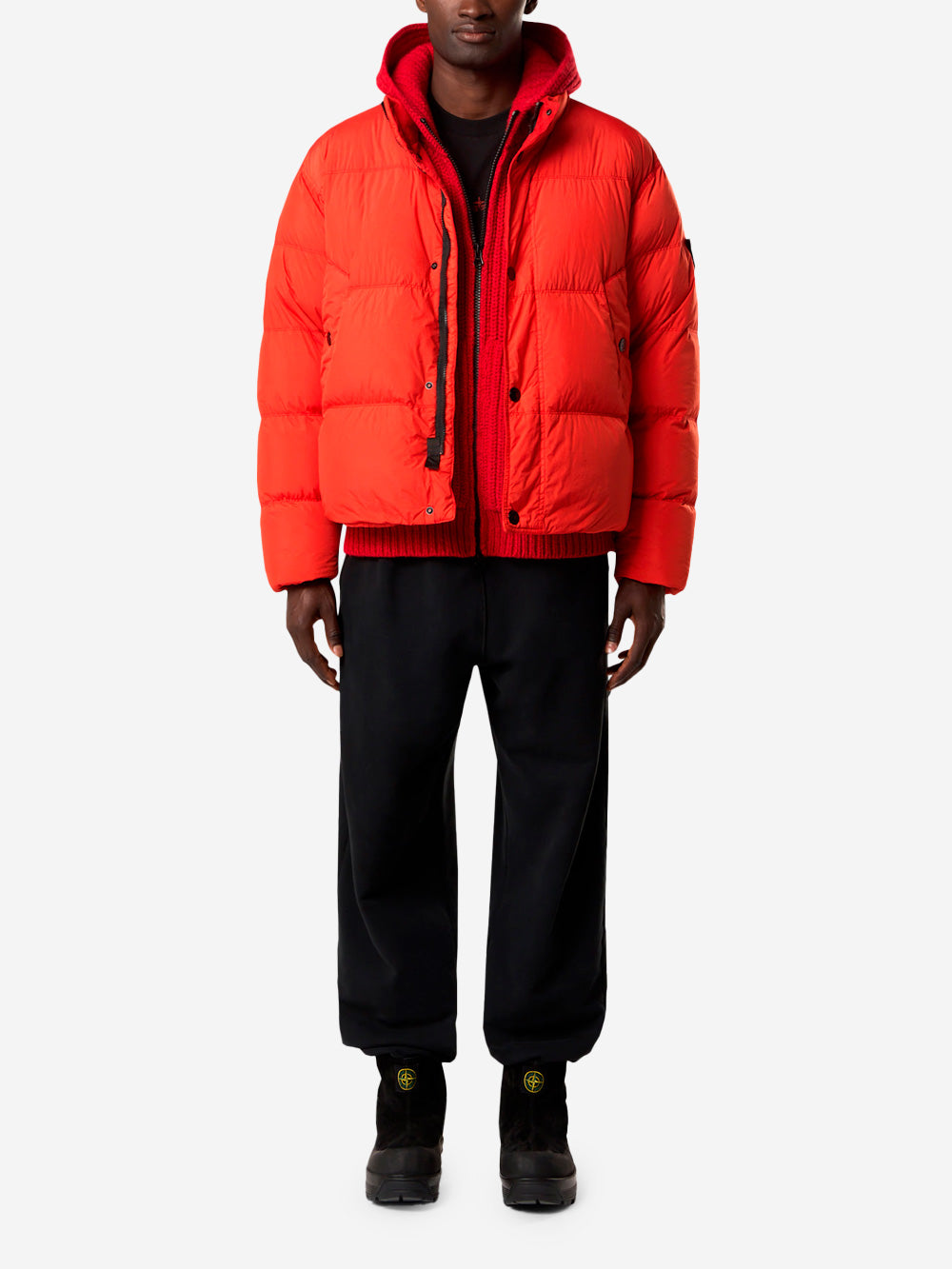 STONE ISLAND Giubbotto scarlatto in nylon in piuma d'oca con badge arancione Urbanstaroma