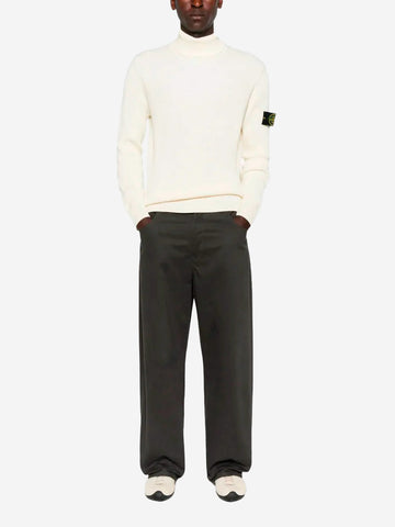 STONE ISLAND Maglione dolcevita a coste con badge Compass Panna