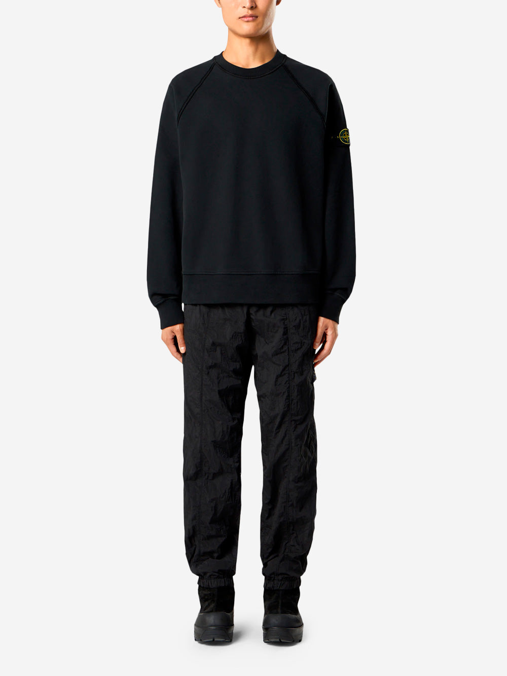 STONE ISLAND Felpa girocollo oversize nera con maniche raglan Nero Urbanstaroma