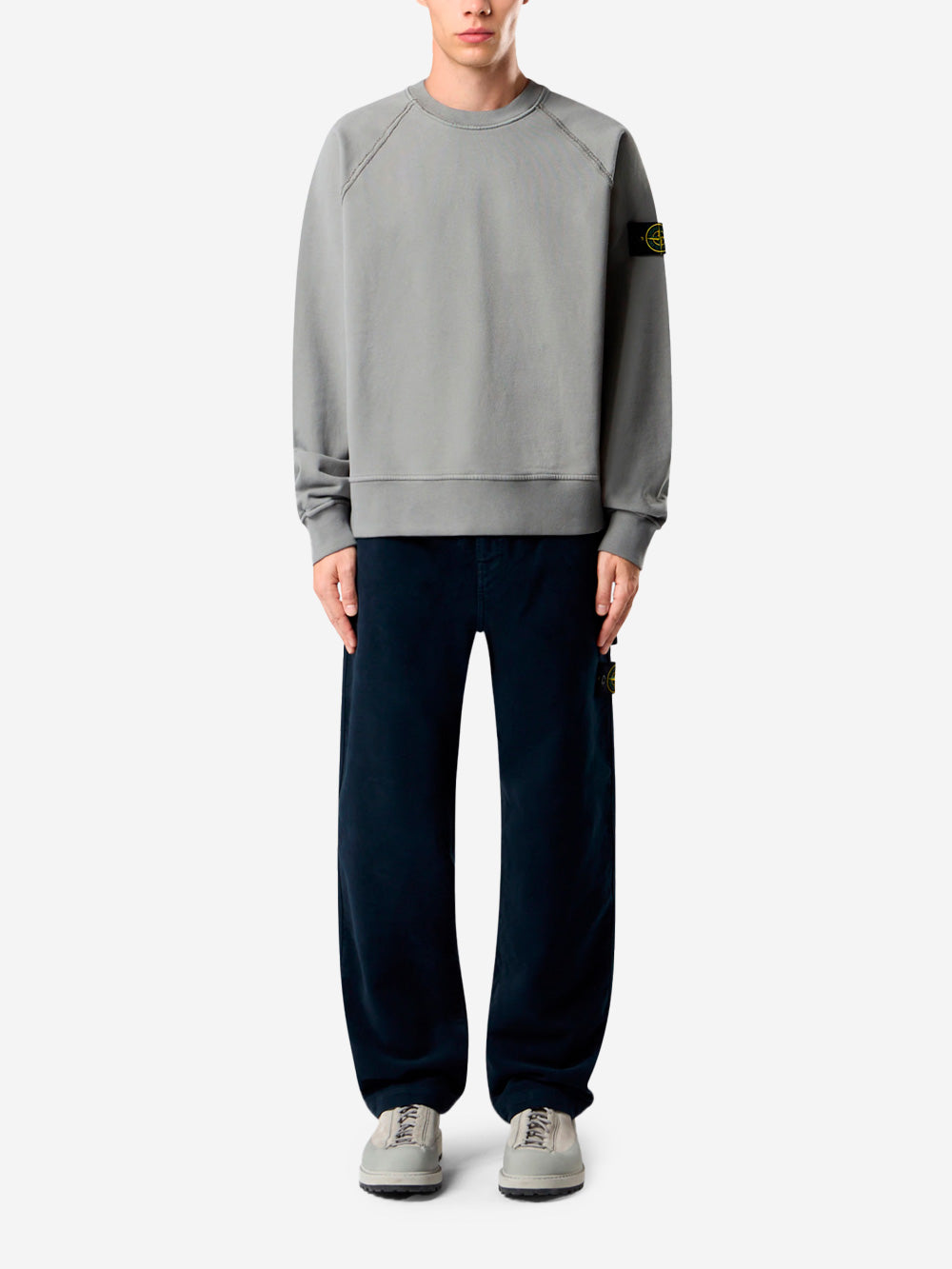 STONE ISLAND Felpa girocollo oversize grigia con maniche raglan Grigio Urbanstaroma