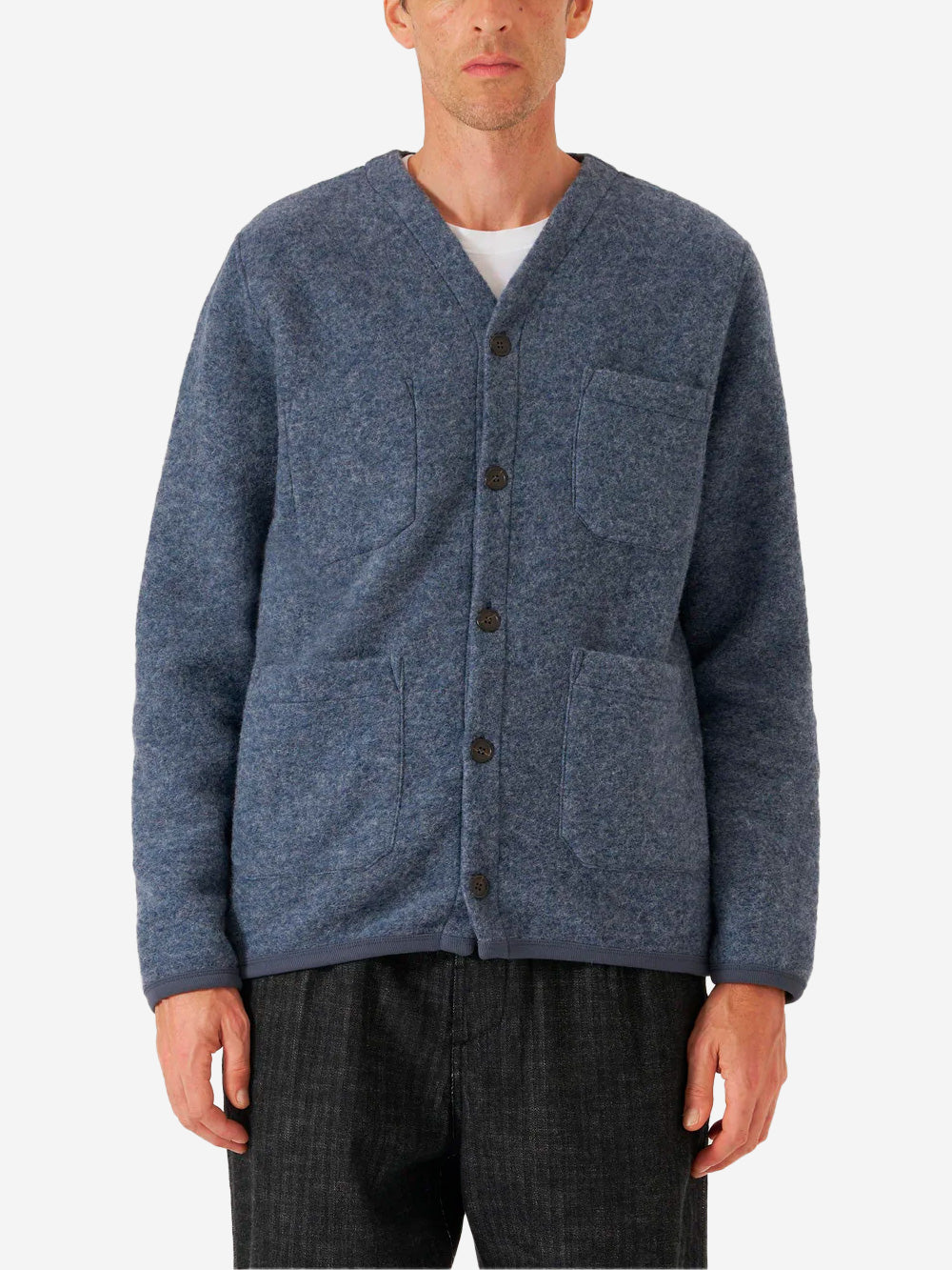 UNIVERSAL WORKS Cardigan blu ardesia in fleece di lana con tasche applicate Celeste Urbanstaroma