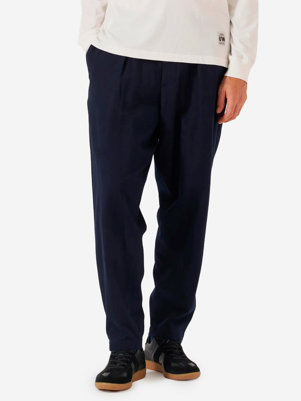 UNIVERSAL WORKS Pantaloni casual pleated Moleskin blu Blu scuro Urbanstaroma