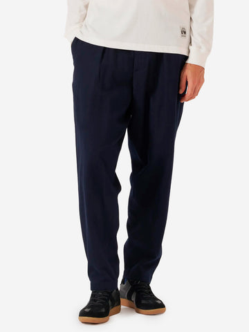 UNIVERSAL WORKS Pantaloni casual pleated Moleskin blu Blu scuro