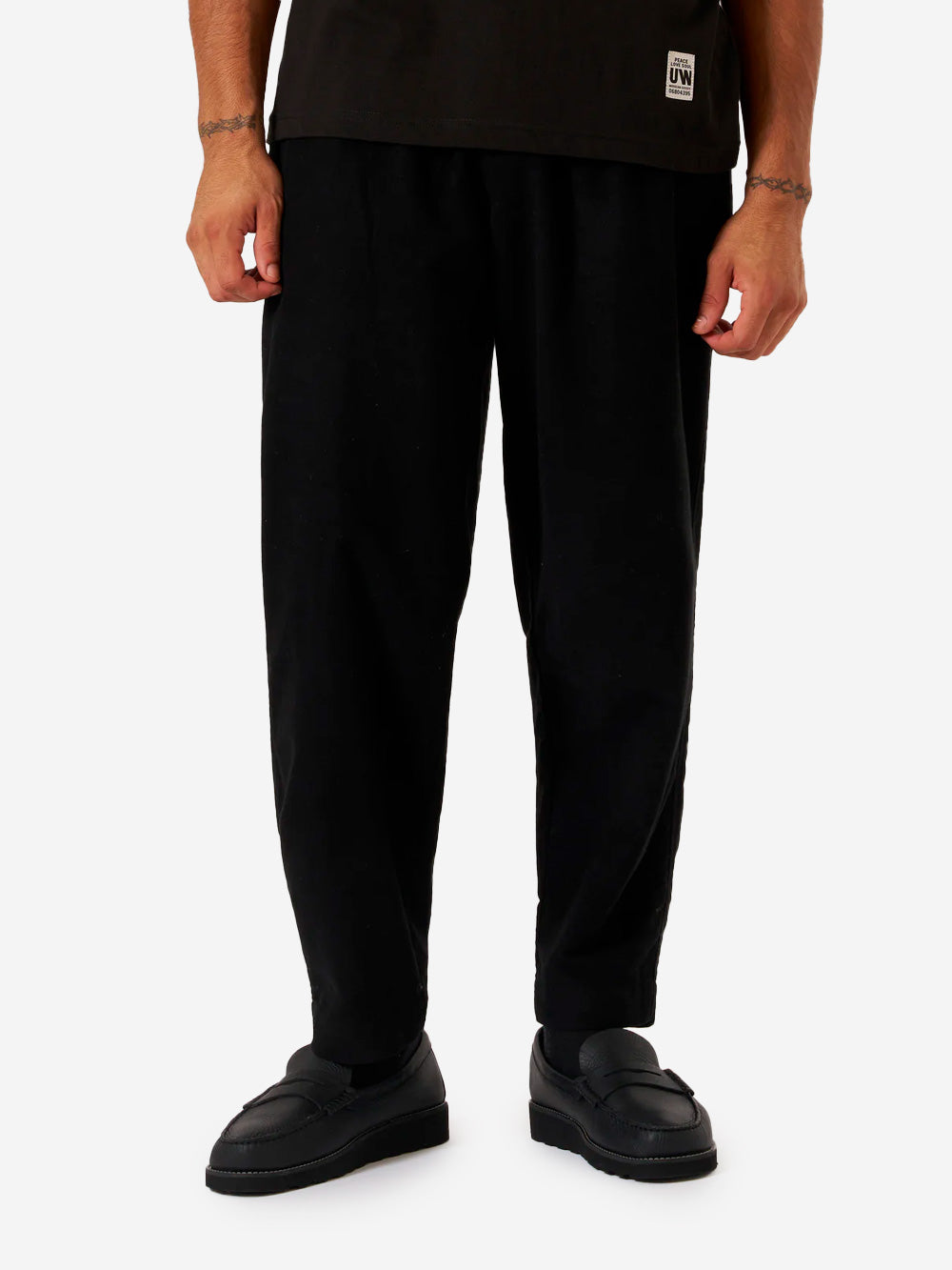 UNIVERSAL WORKS Pantaloni jogger Moleskin Pleated Nero Urbanstaroma