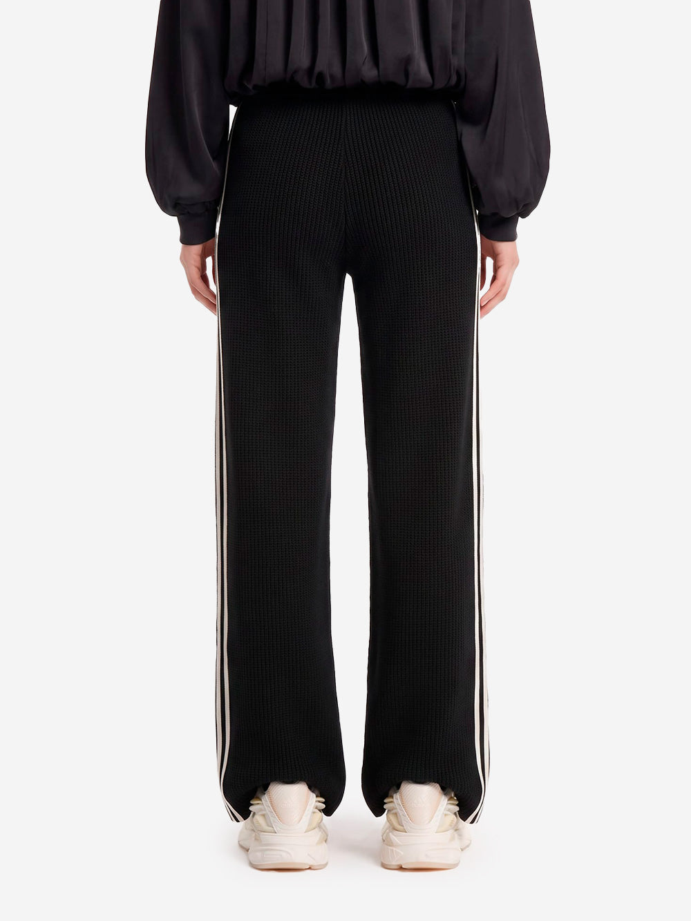 ADIDAS ORIGINALS Pantaloni track Firebird Chunky Knit in nero Nero bianco Urbanstaroma