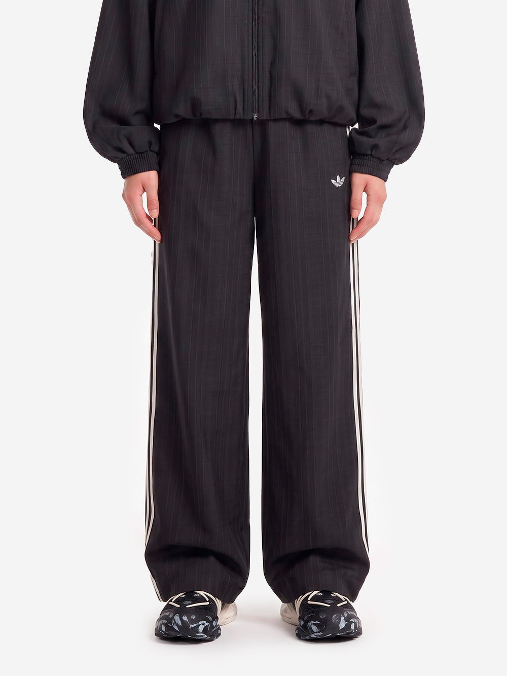 ADIDAS ORIGINALS Pantaloni track a quadri loose Nero Urbanstaroma