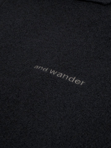 AND WANDER Giacca in misto lana 041 con zip Nero