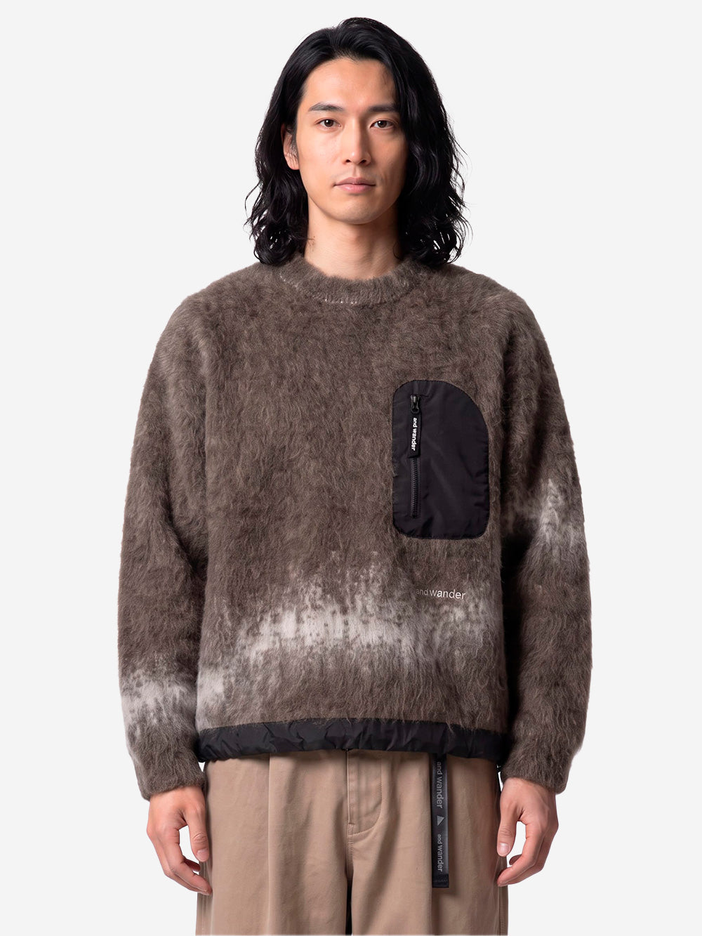 AND WANDER Maglione marrone shaggy in misto mohair con jacquard Marrone Urbanstaroma