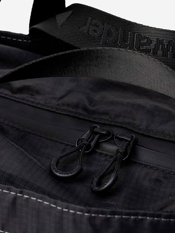 AND WANDER Borsa Tote 149 Crispy Rip Logo nera Nero