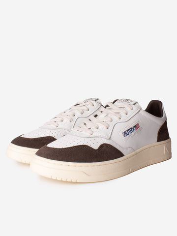 AUTRY M Medalist Low in pelle bianca e suede mogano Marrone